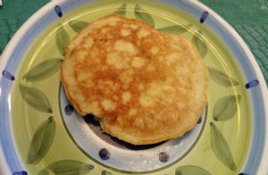 Coconut flour apple-nana pancakes