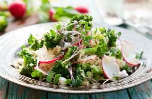 Quinoa Salad with Spring Radishes and Greens 