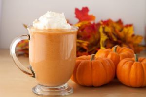 Pumpkin Spice Smoothie from Healthful Pursuits
