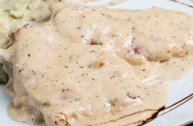 Slow Cooker Sour Cream and Onion Chicken