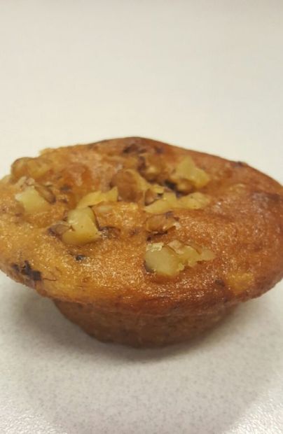 Banana walnut muffins