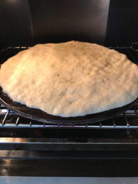 Homemade Jiffy Pizza Crust Recipe (One 12 inch crust)