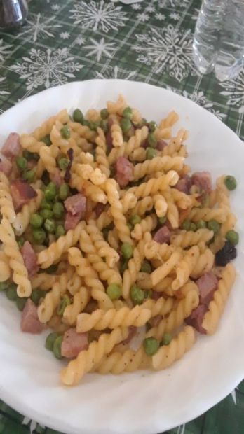 Parmesan Gemelli, ham, and Peas