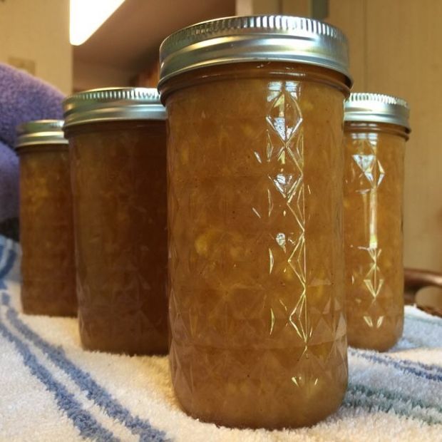 No Added Sugar Spice Peach Jam.                                   (1 Tablespoon)