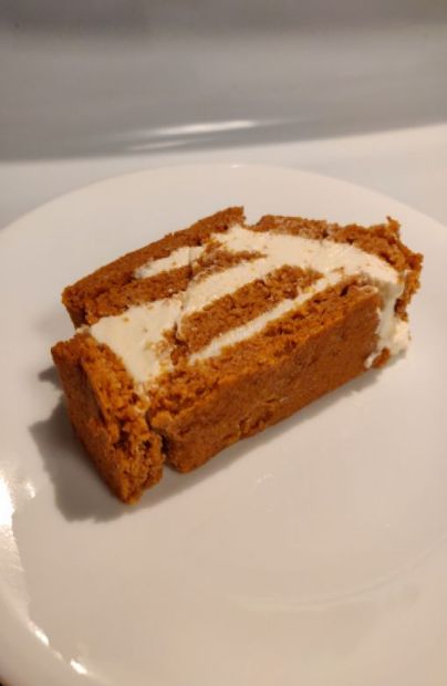 Pumpkin Roll (Keto) (by PSYCHOPENGUINX)