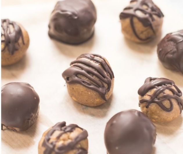 4-Ingredient Almond Butter Truffles