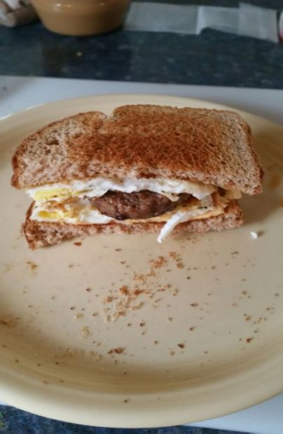 Breakfast sandwich