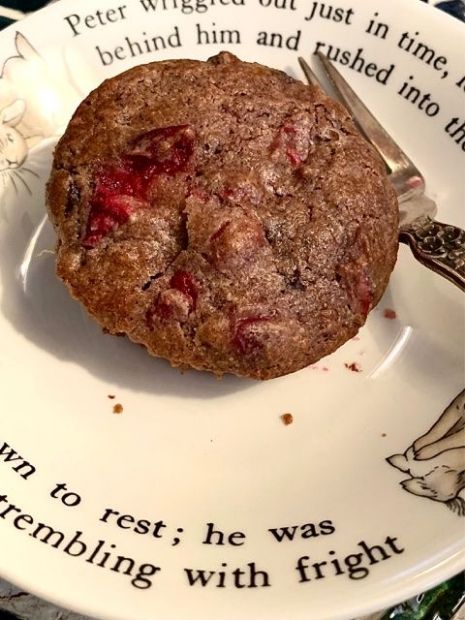 Chocolate Cranberry Christmas Muffins 