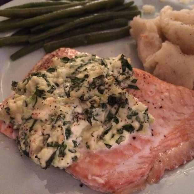 Feta-spinach Salmon roast