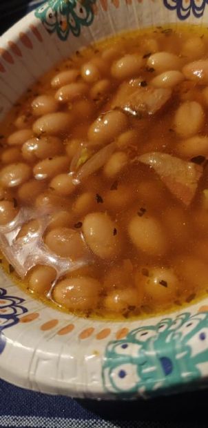 White beans in a crockpot