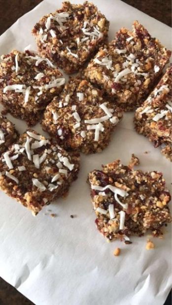 Almond coconut cranberry energy bars