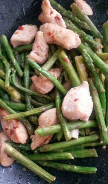 Asparagus chicken