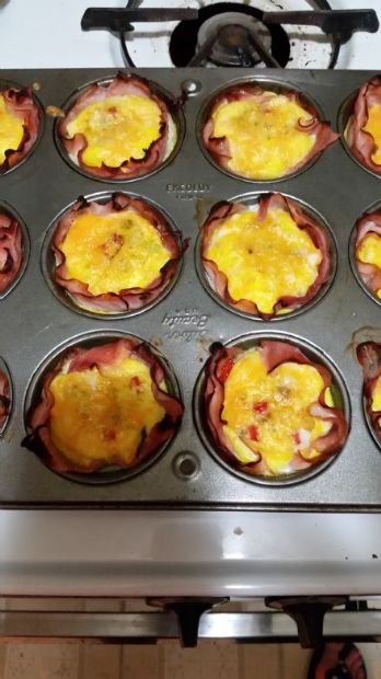 Baked Ham and Scrambled Egg Cups