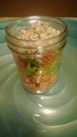 Buffalo Chicken & Quinoa Salad in a Jar