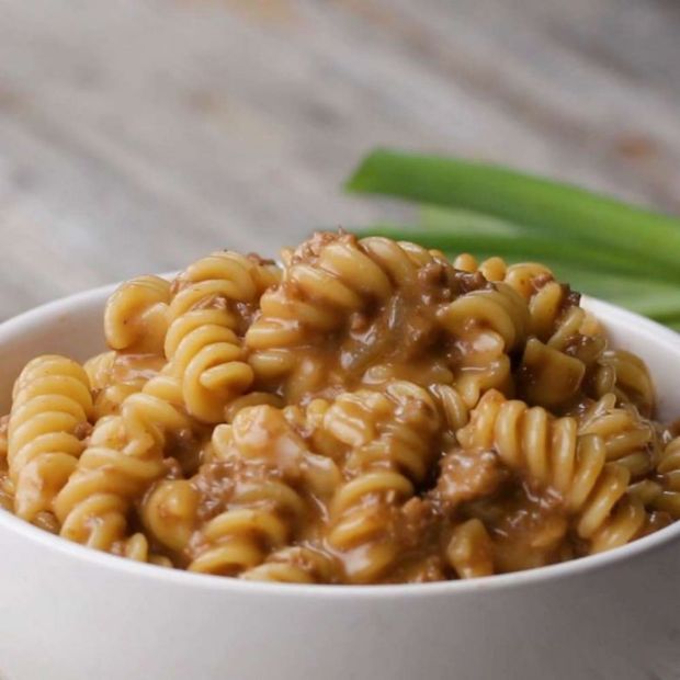 Cheeseburger Pasta Skillet