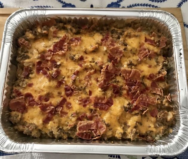 Cheesy bacon cheeseburger casserole 