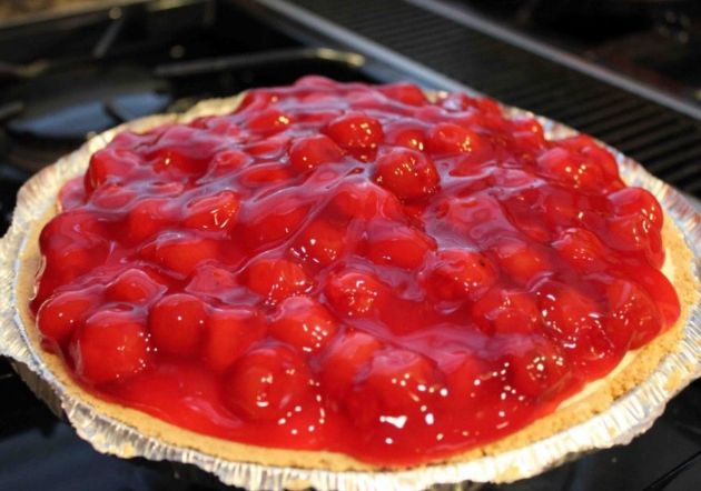 Cherry Cream Cheese Pie