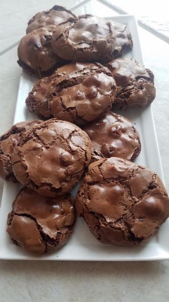 Chocolate Cayenne Crinkles (from Budget Bytes)