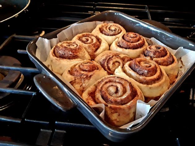 Cinnamon Buns- 45min from Start to Finish!