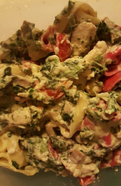 Creamy Spinach and Chicken Tortellini