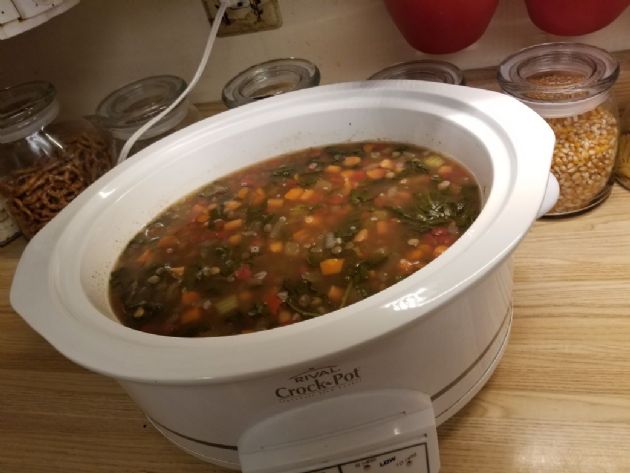 Crock Pot Spinach & Lentil Soup