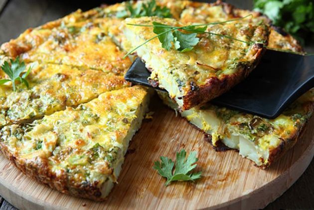 Crustless Asparagus Quiche Recipe | SparkRecipes