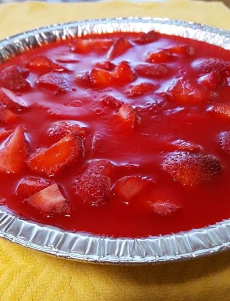 Crustless Strawberry Pie