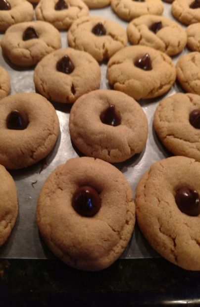 Dark chocolate peanut butter cookies