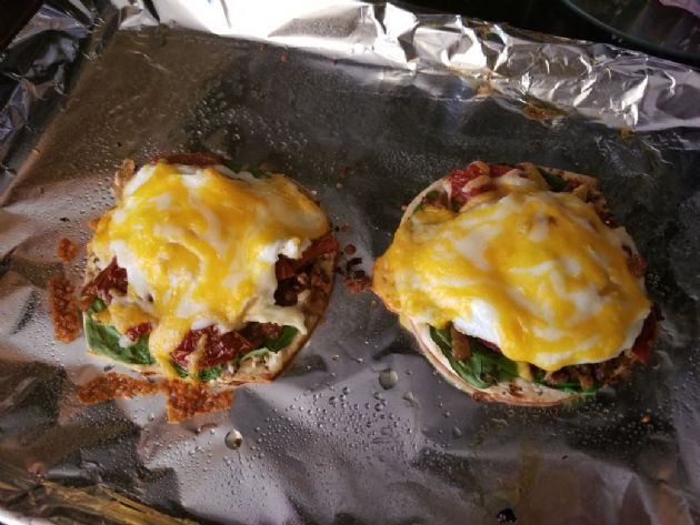 Donna's Flatbread Breakfast Pizza