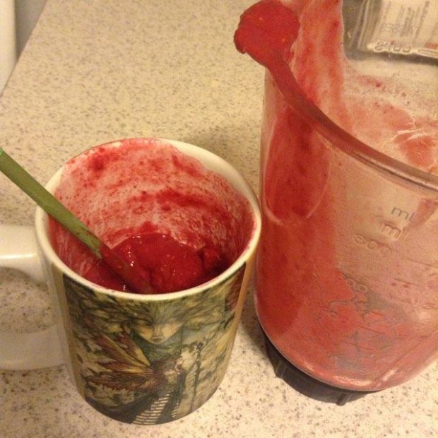 Easy Raspberry Smoothie