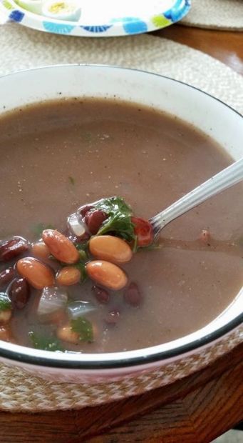 Easy Southwest Black And White Bean Soup 