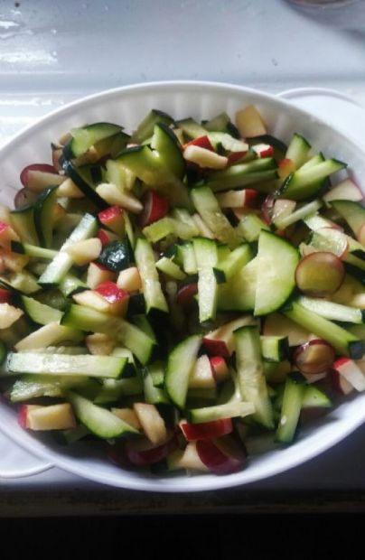 Fruit and veggie salad