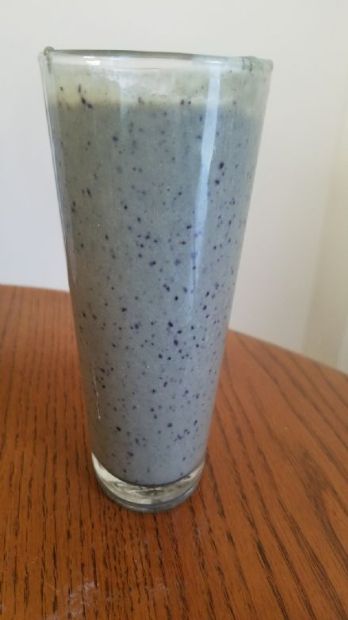 Green berry keto smoothie