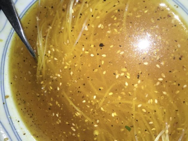 Healing spice chicken broth