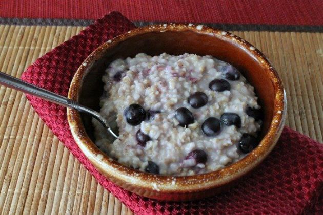 InstantPot Blueberry Cheesecake Steel Cut Oats