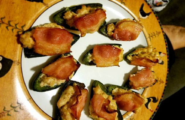 Keto Jalapeno Poppers