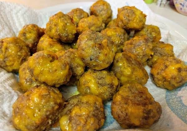 Keto Sausage Balls - Low Carb