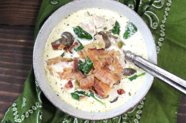 Keto creamy chicken bacon chowder