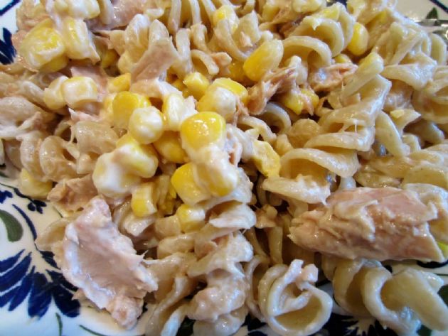 Light Tuna Pasta Salad with Yoghurt