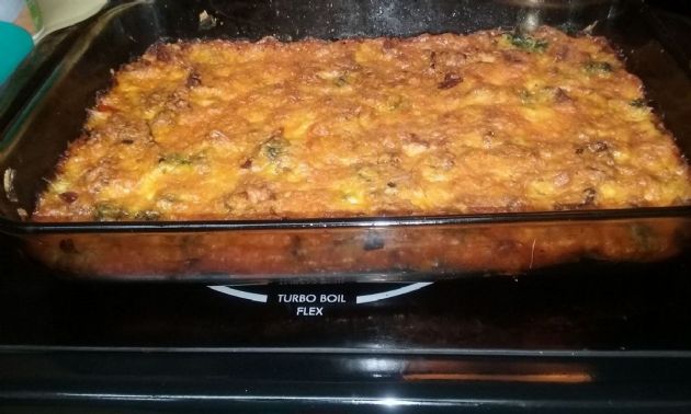 Low-Carb Bacon, Egg, and Spinach Breakfast Casserole