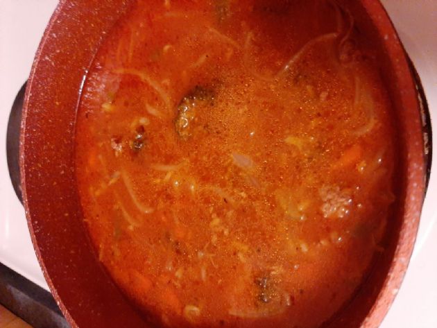 Mock cabbage roll soup