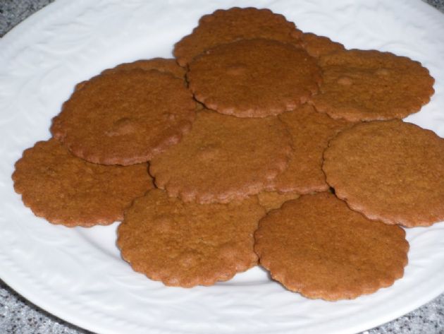 Moravian Spice Cookies