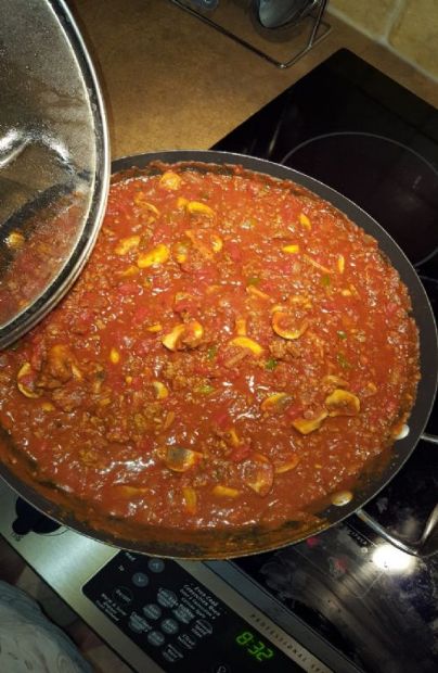 1 cup Nicole Spaghetti Sauce with PC mushroom tomato sause