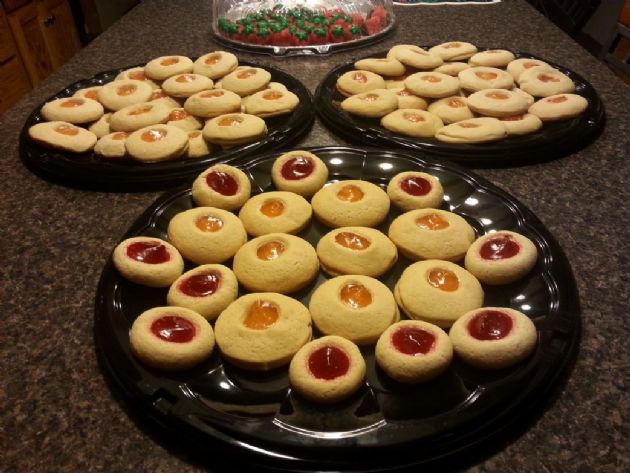 Raspberry Filled Cookie