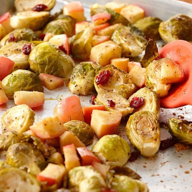 Roasted Brussels Sprouts & Apples 