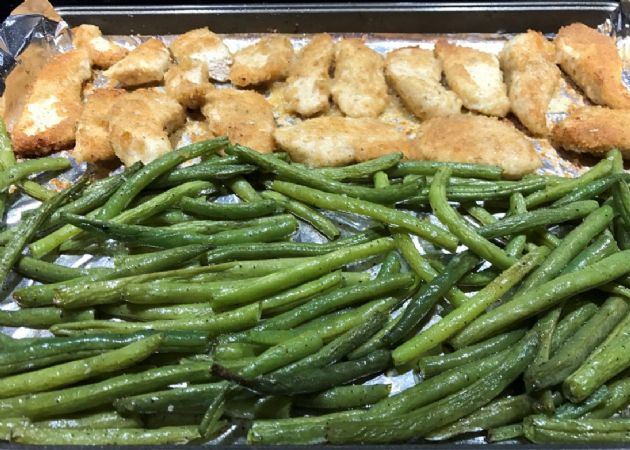 Roasted Garlic Parmesan Chicken Tenders and Green Beans with Cherry Tomatoes