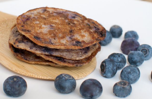 Runner's Oatmeal Blueberry Pancakes