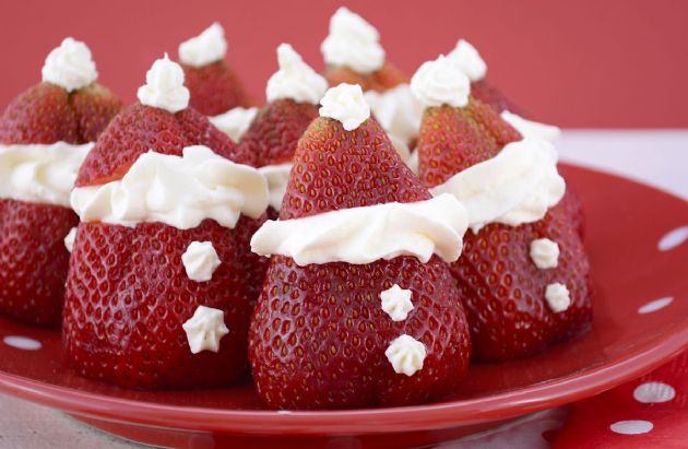 Santa Strawberries (Cream Cheese-Stuffed Strawberry Bites)
