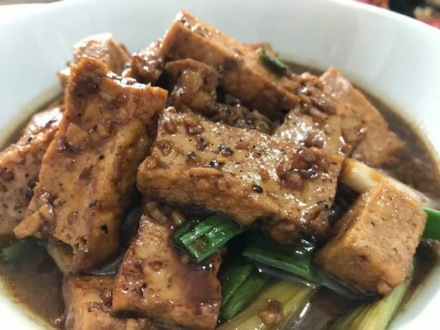 Simple Braised Tofu