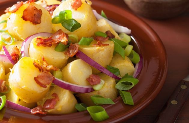 Slow Cooker Bacon & Cheese Potatoes